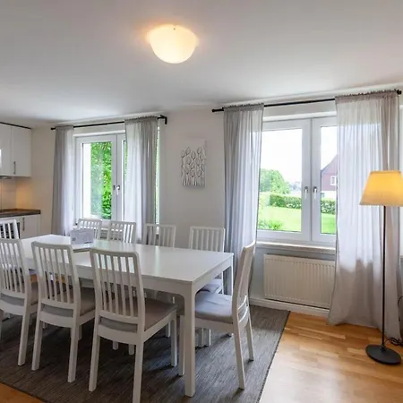 Lars בית נופש *